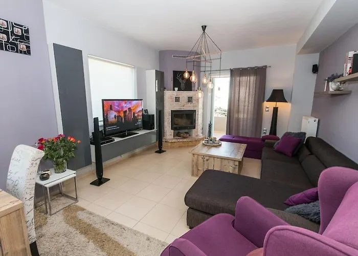 Apartament Elizabeth Cozy Close To The *