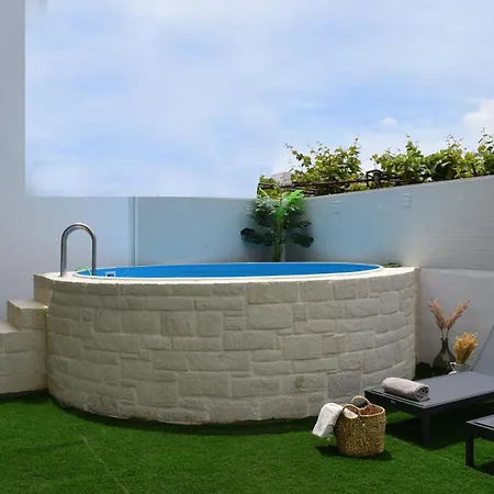 Elizabeth Cozy Close To The * חאניה