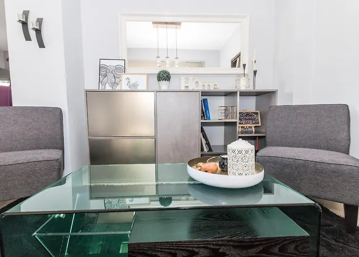 Elizabeth Cozy Close To The * Chania (Crete)