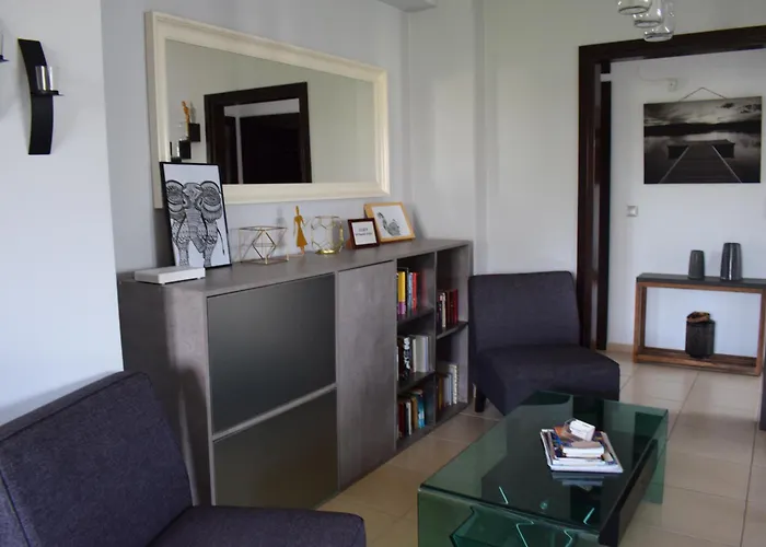 Elizabeth Cozy Close To The Apartment