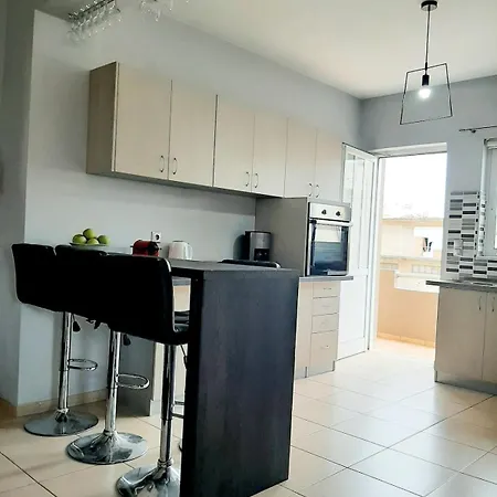 Elizabeth Cozy Close To The Apartamento La Canea